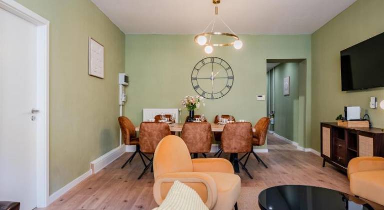Apartment with 2 rooms for 8 persons in Berlin