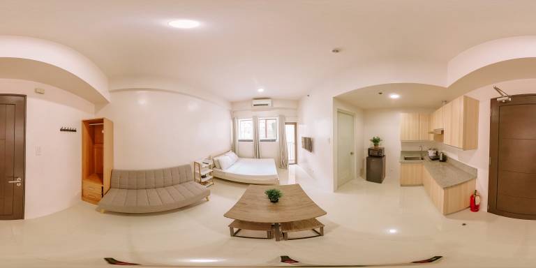 Apartment with hot tub & pool — photo 5