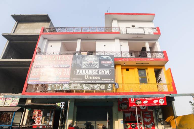 Hotel O krishna vedanand residency in Greater Noida