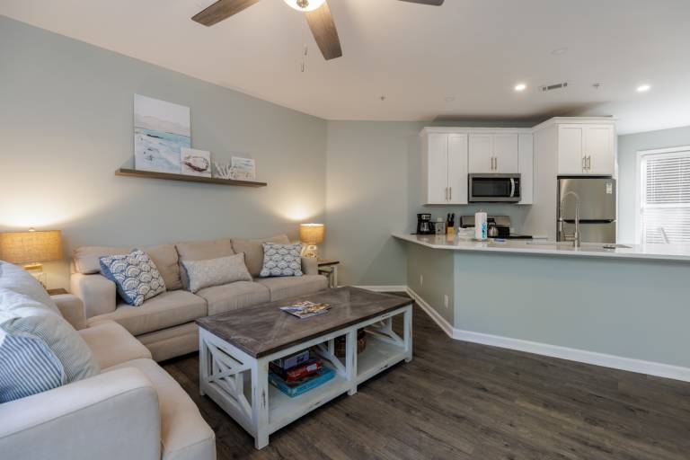 42 Ocean Breeze: Pet Friendly Villa, Newly Updated, Free Bikes, Pool, Tennis — photo 3