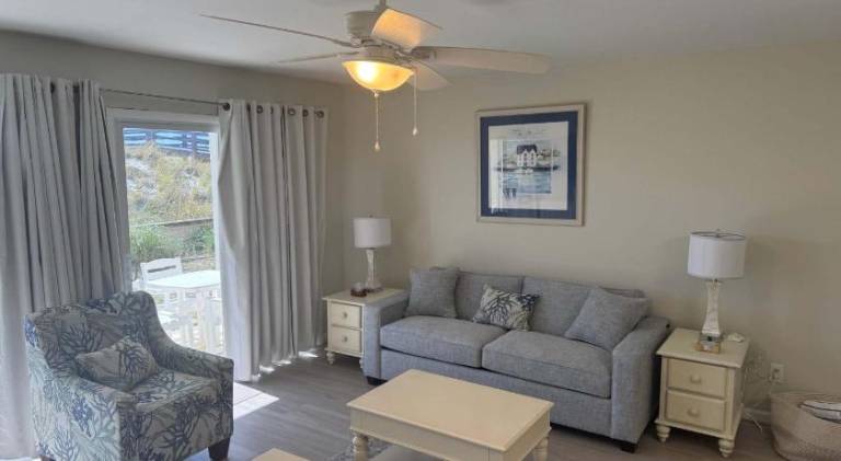Charming vacation home with pool | Beach nearby | Dogs allowed — photo 2