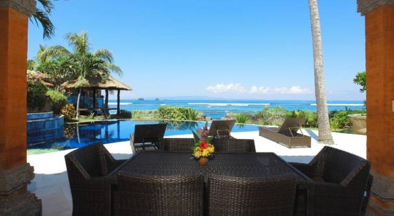 Villa with private pool, patio & yard | Suitable for remote work — photo 2