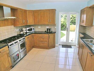 Children-friendly nice cottage with jacuzzi & yard | Pets are welcome — photo 5