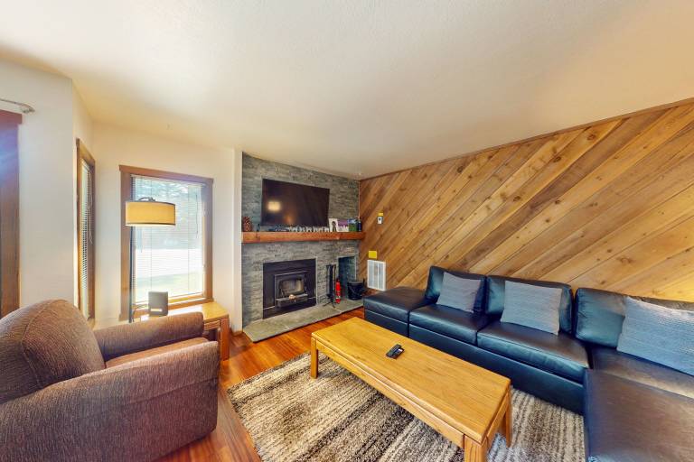 Condo  Mammoth Lakes