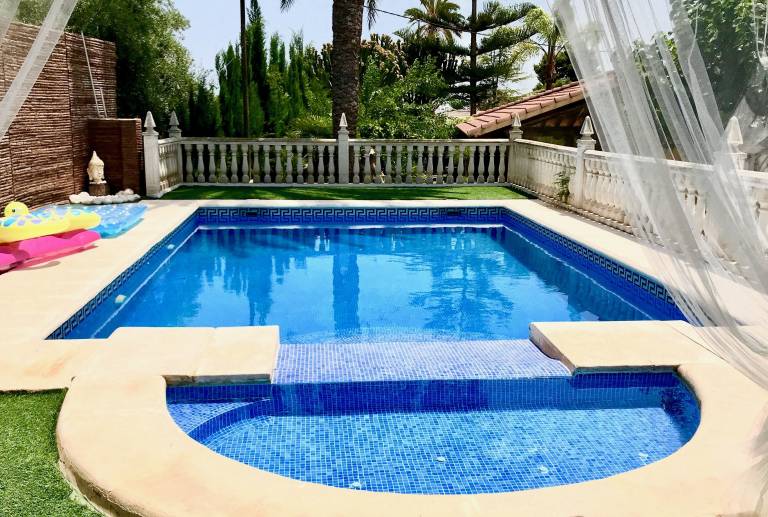 Villa  La Penya de les Àguiles