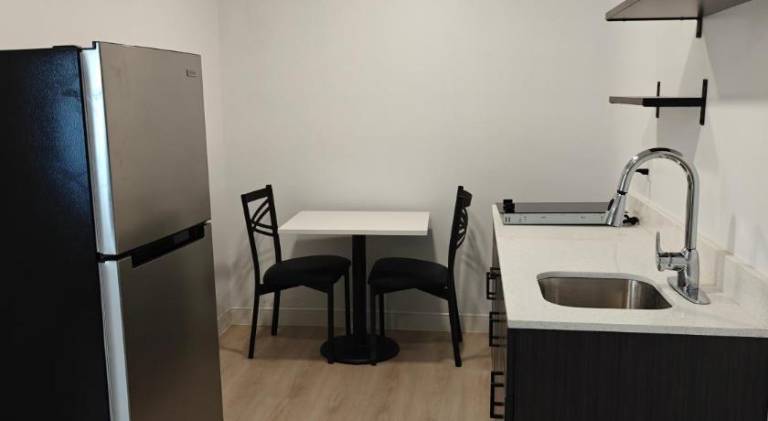 Casa Blanca Inn and Suites — photo 4