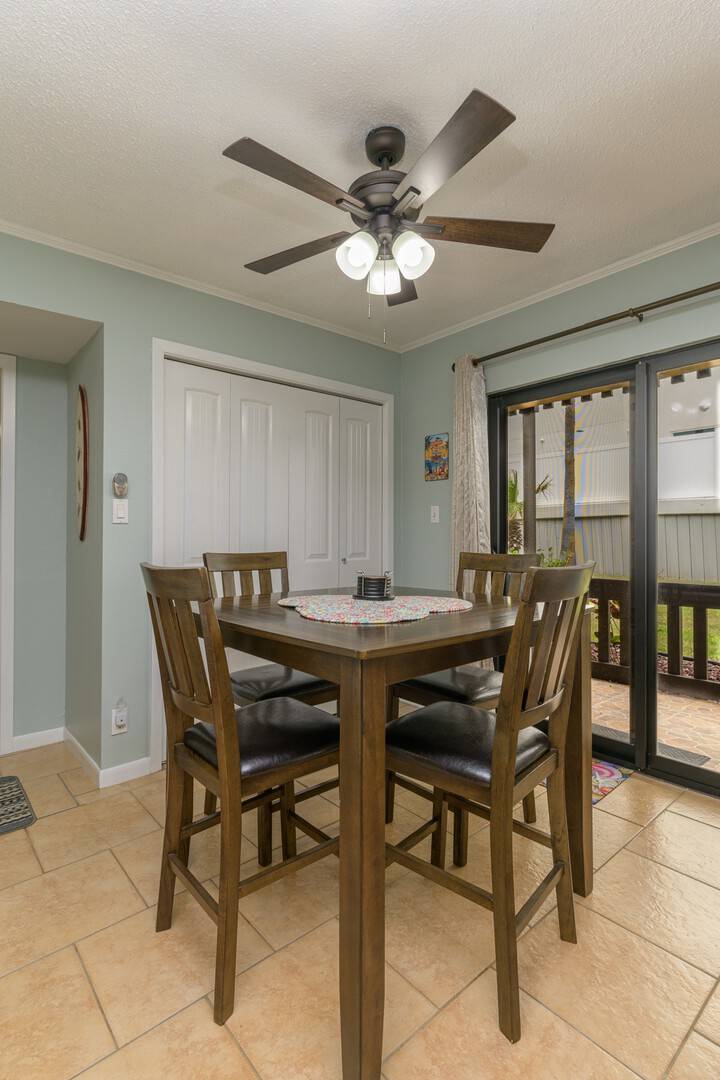 Family-friendly condo with pool & terrace | Close to the beach | Pet-friendly — photo 2
