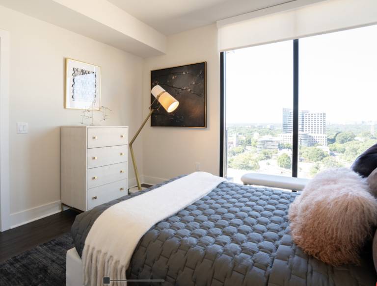 Family-oriented nice apartment with pool | Close to High Museum of Art | Pet-friendly — photo 5