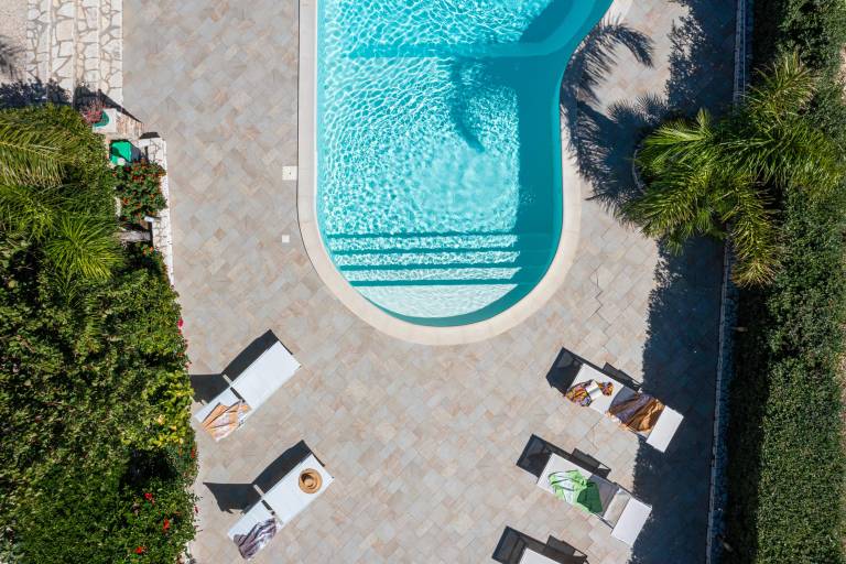 Villa with terrace, private pool & garden | Panoramic view — photo 3
