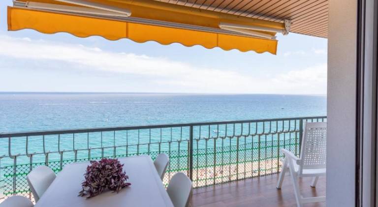Holiday apartment with 2 rooms for 4 persons in Castell-Platja d'Aro
