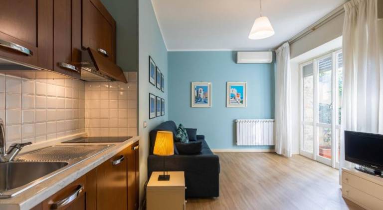 Serviced apartment with terrace — photo 4