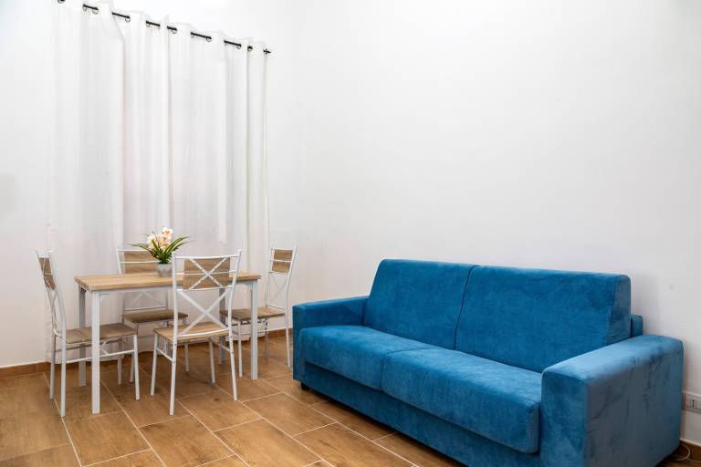 Apartment 'Good Vibes Home' with Balcony, Wi-Fi and Air Conditioning — photo 3