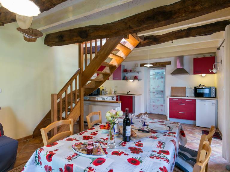 House with barbecue, garden & patio — photo 4