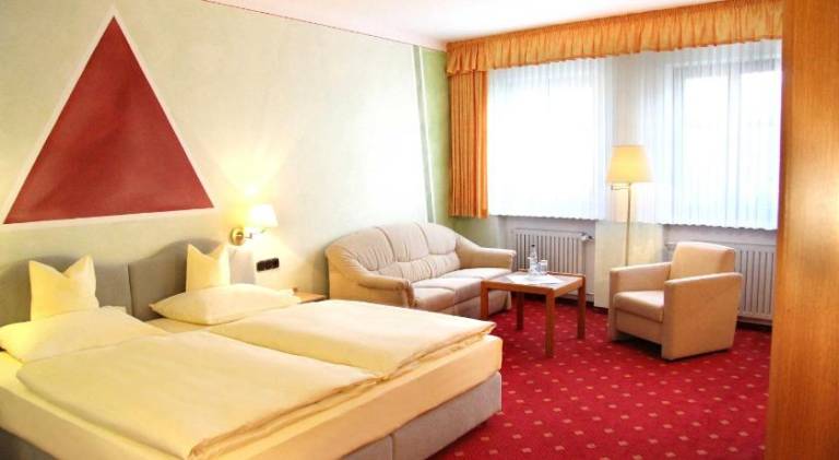 Hotel-Garni Goldener Schwan — photo 2