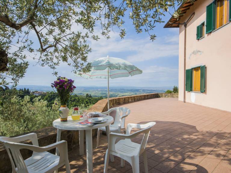 Charming rental apartment with garden, terrace & pool | Pet-friendly — photo 2