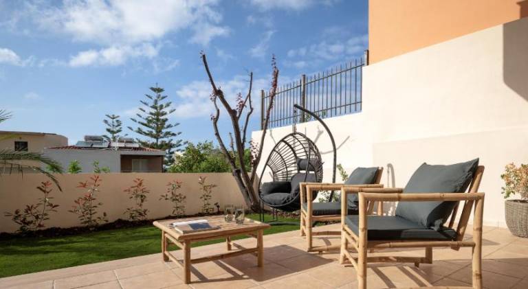 Fully equipped wonderful holiday apartment with yard & patio | Good for workation | Pets allowed — photo 4