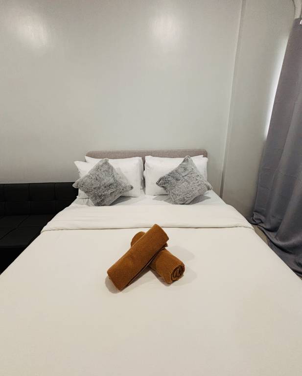 Bright and Cozy Escape with Plush Touches in Iloilo