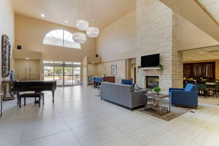 Comfort Suites Kingwood Houston North — photo 2