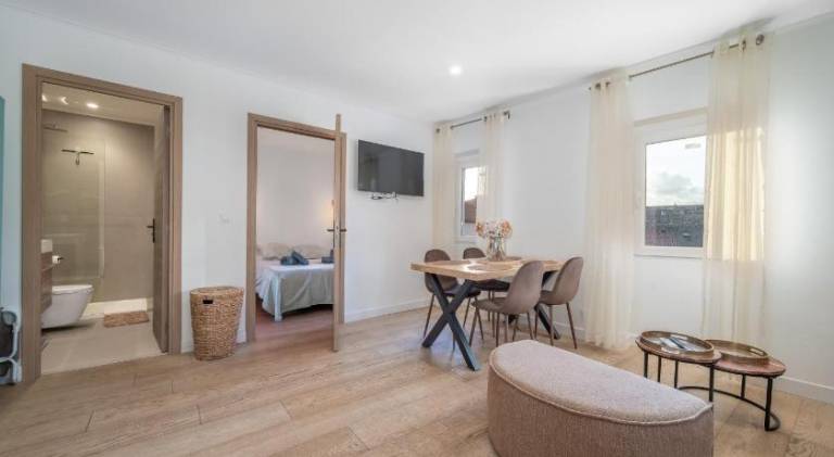 Apartment with 2 rooms for 5 persons in Biot