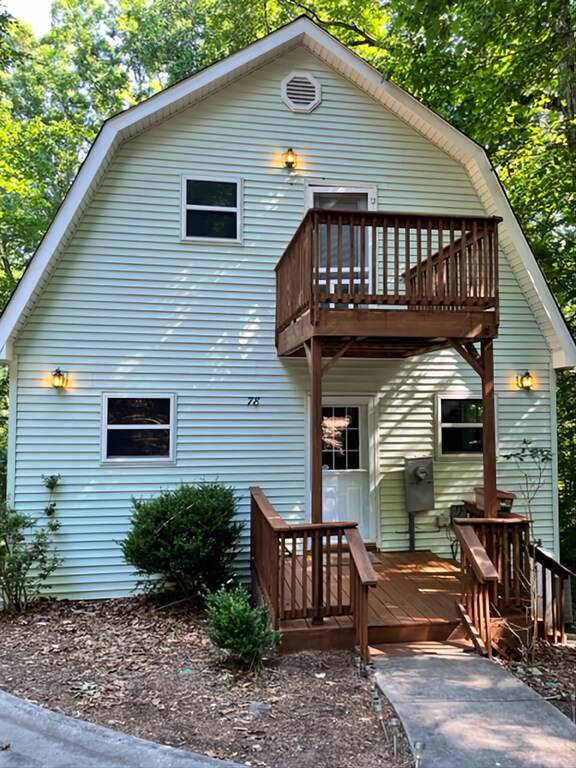 Cabin  Lavonia