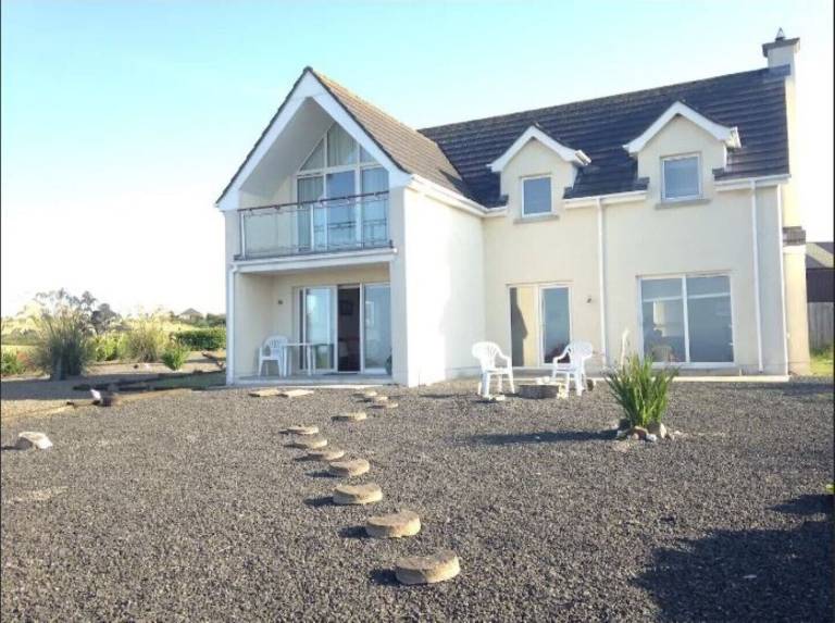 House Larne