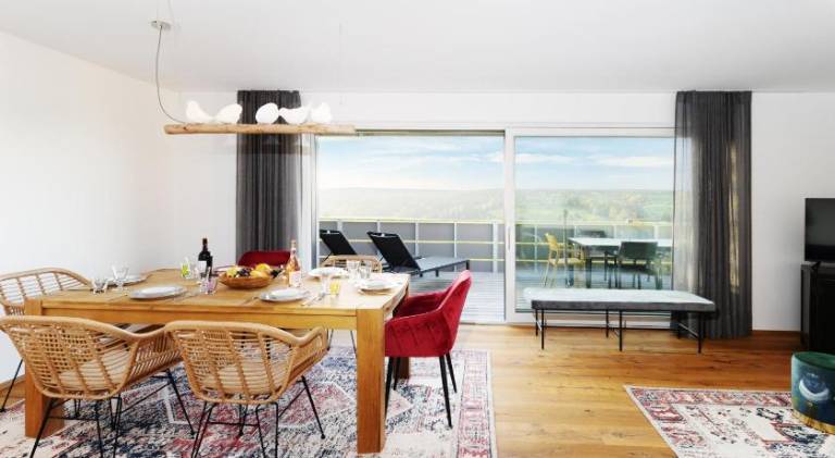 Spacious rental apartment with garden, terrace & grill | Suitable for remote work | Pets allowed — photo 2