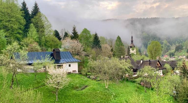 dom  Moštenica