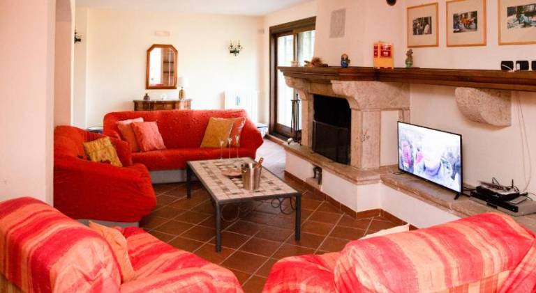 Villa with pool | Pets allowed — photo 2