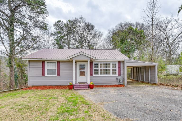 3 Mi to Stone Creek! 2-Acre Family Tallassee Gem — photo 3
