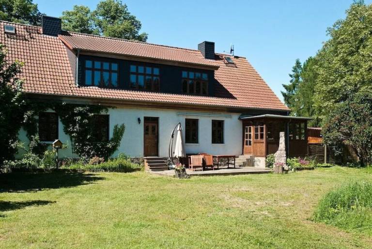 House Canow