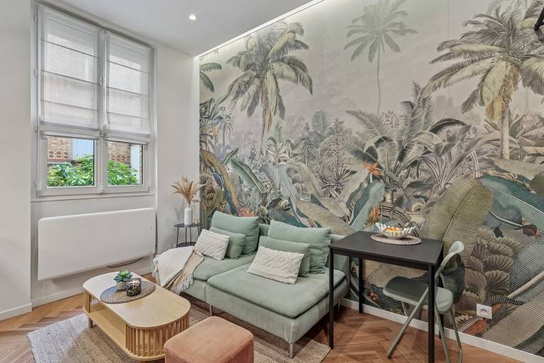 Family-oriented apartment | Pet-friendly in Suresnes