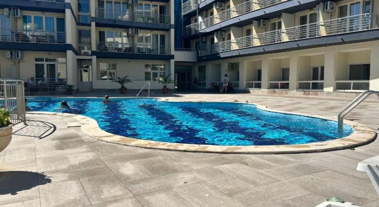 Apartment with garden, patio & private pool — photo 3
