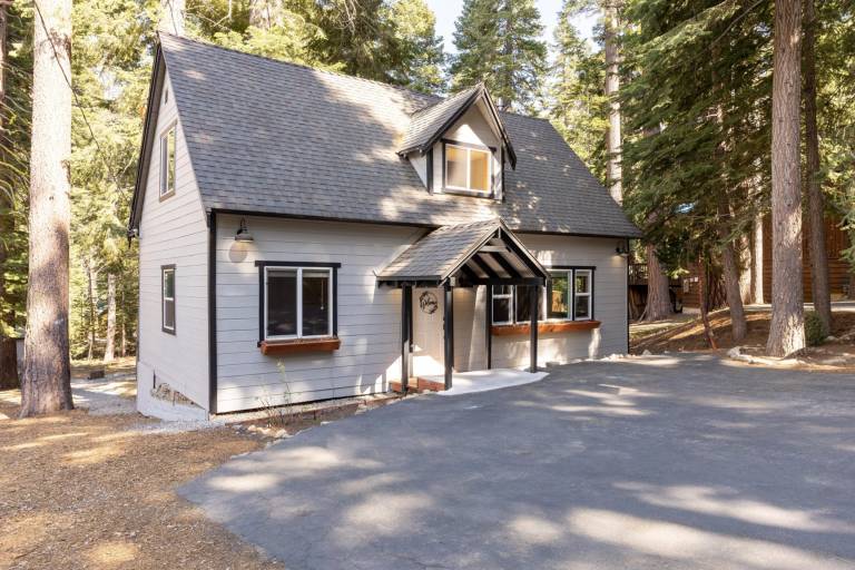 House  Tahoma