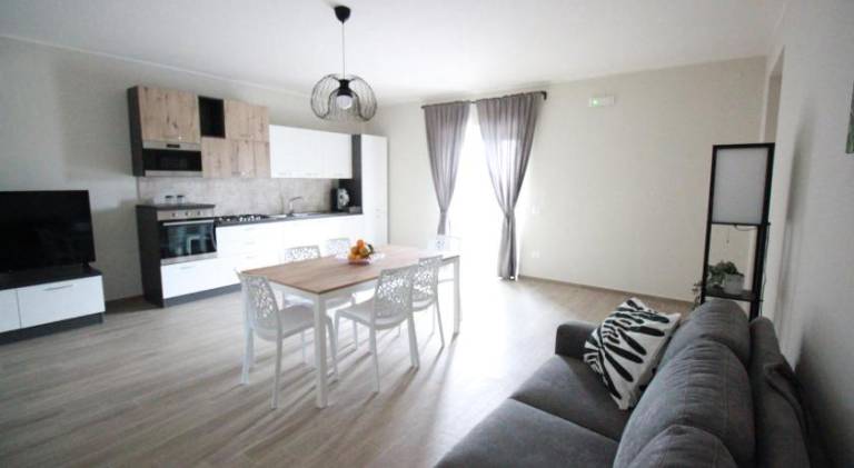 Family-friendly holiday apartment with barbeque, patio & yard | Pets allowed — photo 2