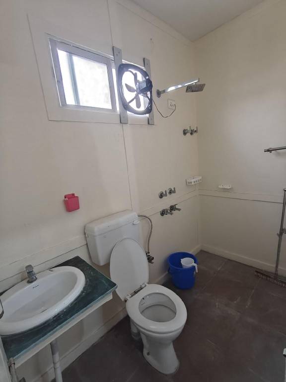 Apartment Karol Bagh