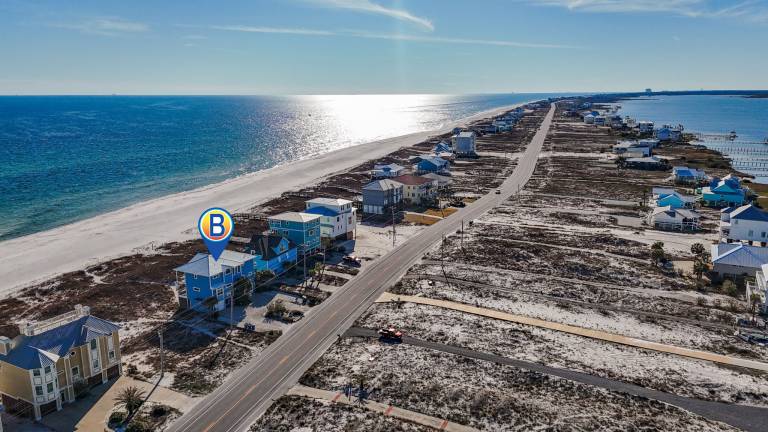 Gulf-front beach house for 17 with elevator & multiple decks! — photo 3