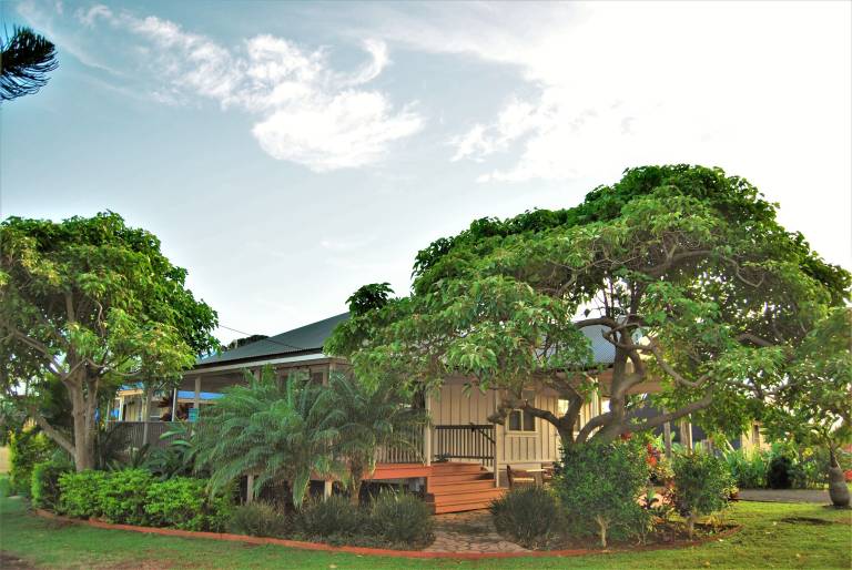 House Lanai City