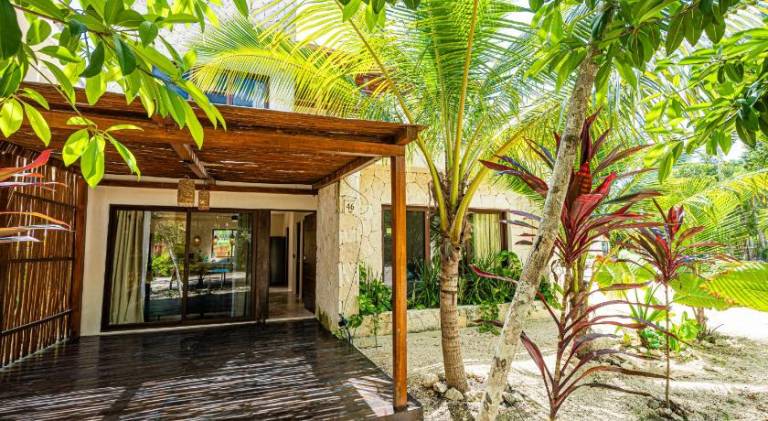 Villa with pool & jacuzzi | Dogs allowed in Tulum