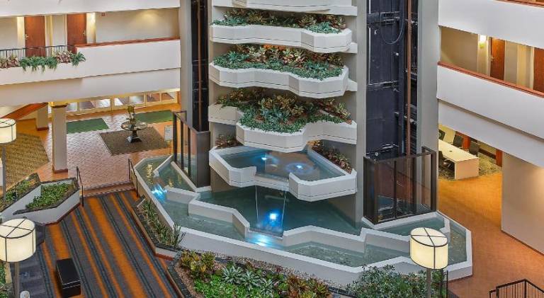 Holiday Inn University Plaza-Bowling Green By IHG — photo 2