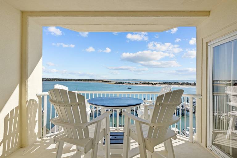 Condo Morehead City