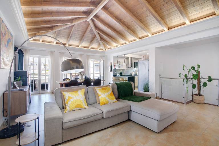 Holiday Home 'Flor De Sol House' with Private Terrace, Wi-Fi — photo 3