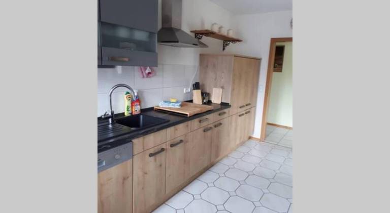 Rental apartment with 3 rooms for 6 persons — photo 4