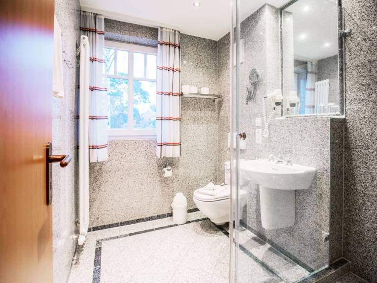 Komfort Ferienwohnung mit 1 Schlafzimmer und Balkon im Dachgeschoss — photo 4
