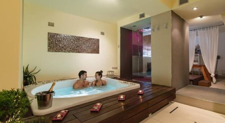 Marina 10 Design Hotel & SPA — photo 2