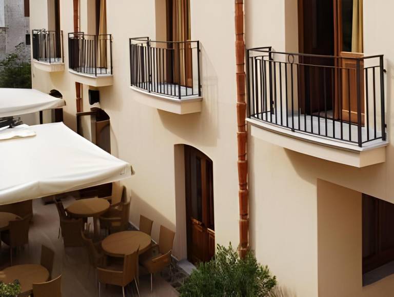 Hotel Il Portico in Favignana