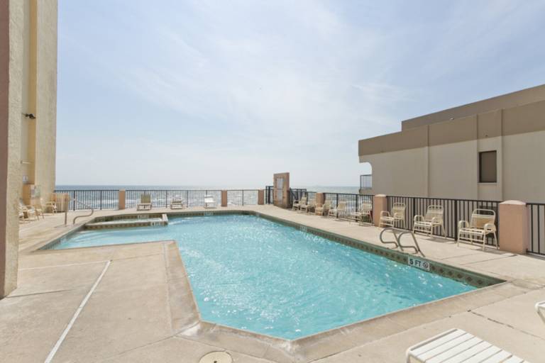 Child-friendly nice condo with private pool | Beach nearby | Pets are welcome — photo 3