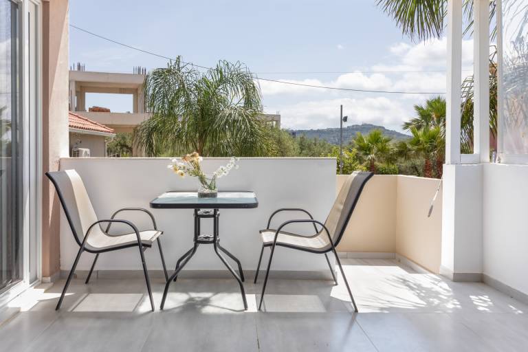 Studio Apartment "Villa Dionysia S2" close to the Beach with Shared Pool & Wi-Fi — photo 4
