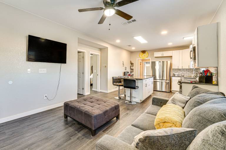 Updated Home 2 Mi to Downtown Texarkana