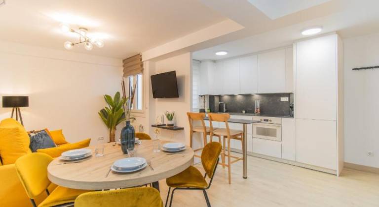 Apartment | Next to Cathedral-Basilica of Our Lady of the Pillar | Pets allowed in Zaragoza