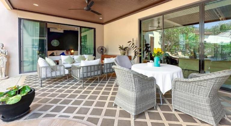 Villa with private pool, barbecue & patio | Suitable for remote work — photo 5